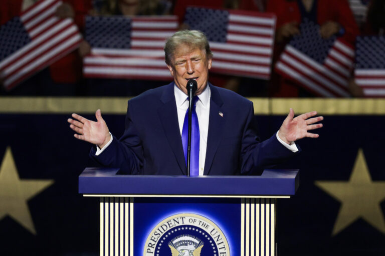 Trump Puts a $5,000 ‘Dividend’ on the Midterm Ballot — But Only If Republicans…
